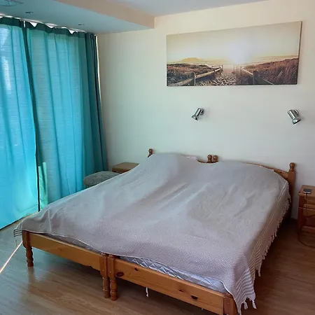Daire Laguna Sunset Appatments, Sea And Mountain View *